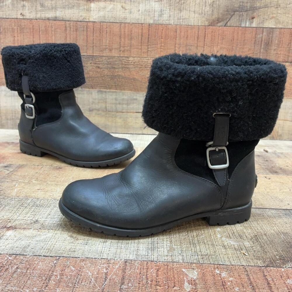 UGG 1001926 Boots Womens Size 7 38 Black Leather Shearling Ankle Zip Winter